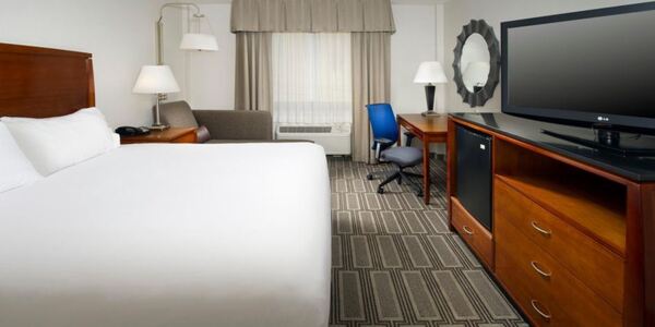 Holiday Inn Express Baltimore At The Stadiums