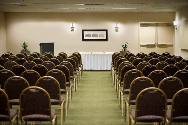 Larkspur Landing Roseville