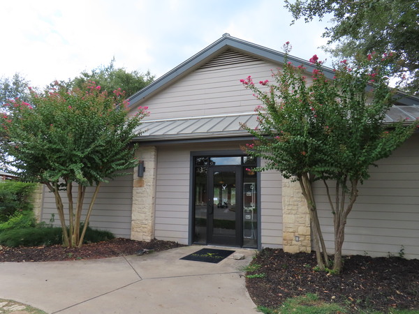 SilverHorn Golf Club