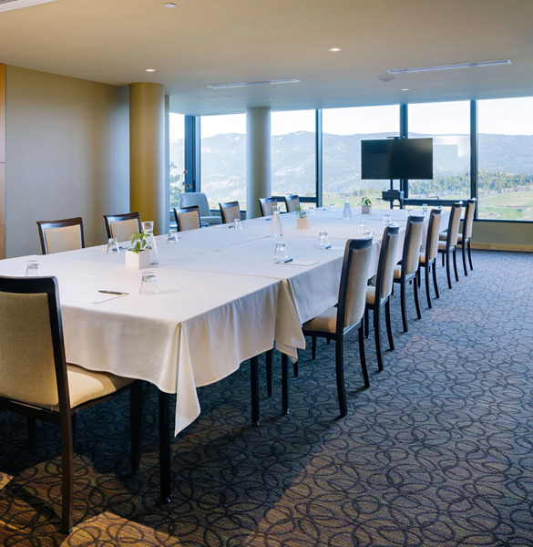 Sparkling Hill Resort