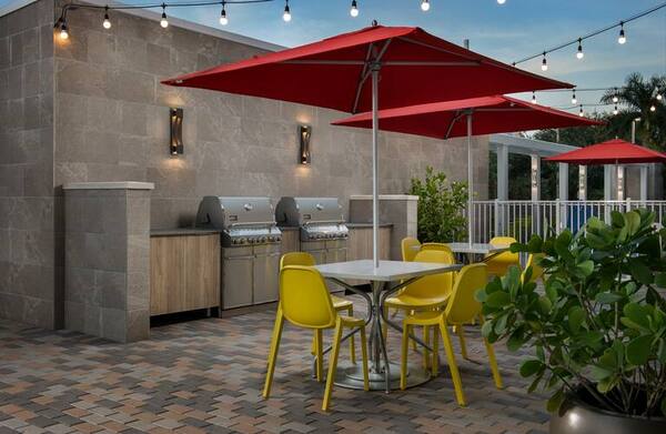 Home2 Suites by Hilton Miami Doral West Airport