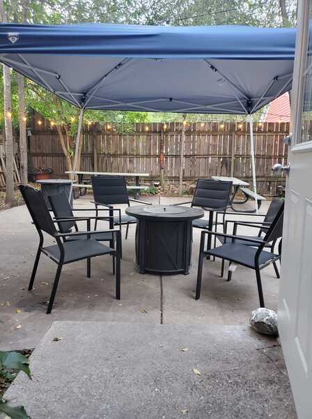 Aeon Lounge & Gallery