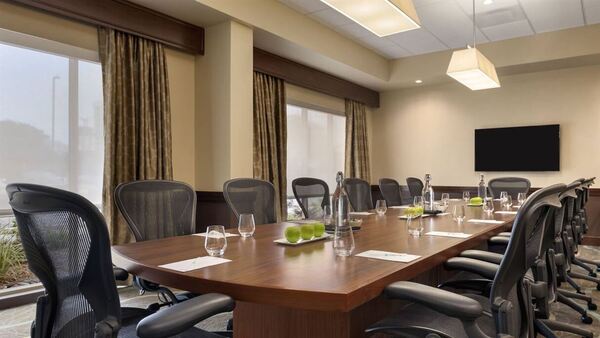 Embassy Suites Dallas - Market Center