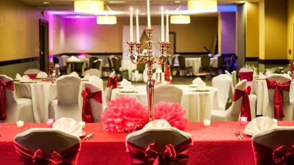 Embassy Suites Dallas - Market Center