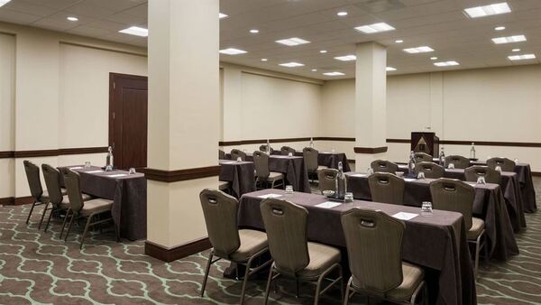 Embassy Suites Dallas - Market Center