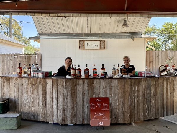 WeTendBar - Brenham