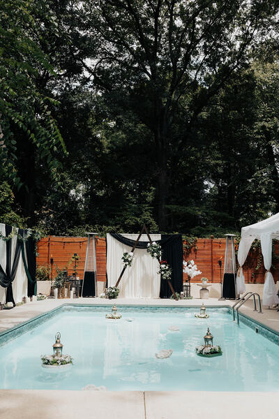 L'Eau Hill House: Resort-Style Event Space