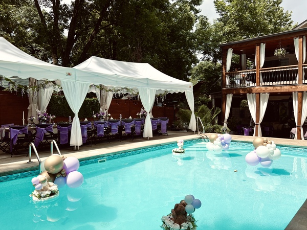 L'Eau Hill House: Resort-Style Event Space