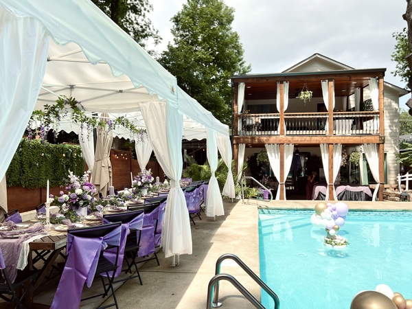 L'Eau Hill House: Resort-Style Event Space