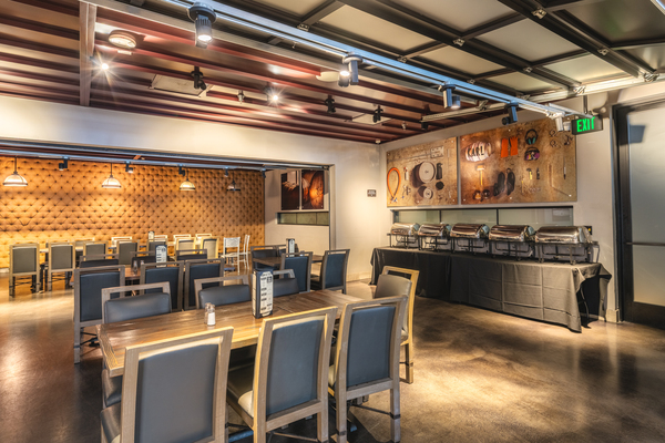 Karl Strauss Brewing Company - Downtown Los Angeles