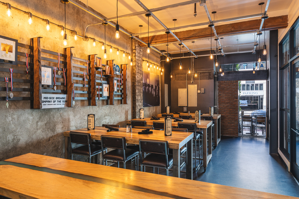 Karl Strauss Brewing Company - Downtown San Diego