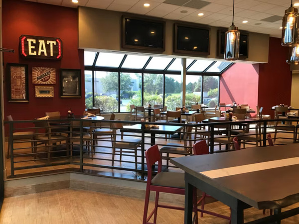 Holiday Inn Hotel & Suites Chicago-Carol Stream (Wheaton)