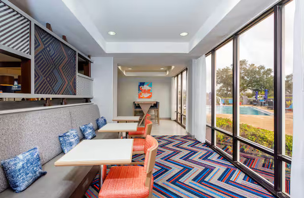 Hampton Inn - Orlando International Airport