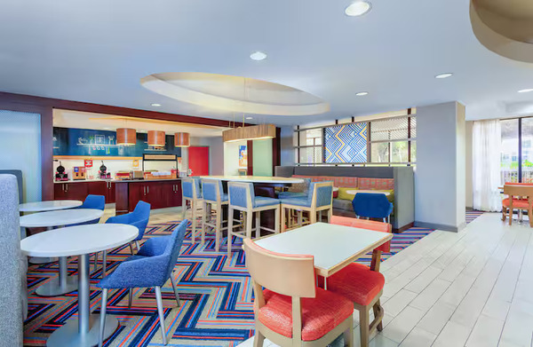 Hampton Inn - Orlando International Airport