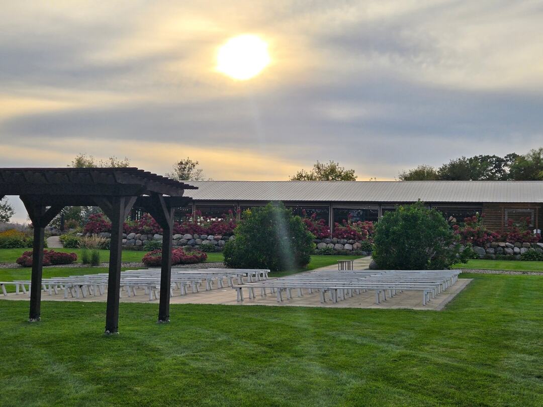 Ridgetop Banquet Facility - Prescott, WI - Wedding Venue