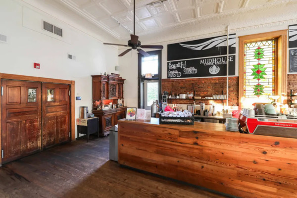 Mudhouse Specialty Coffee Roasters, Crozet