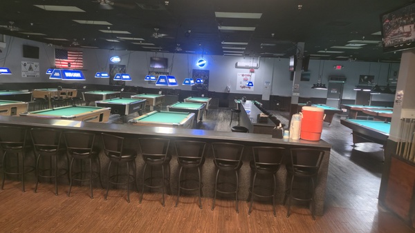 Shooters Sports Bar & Grill