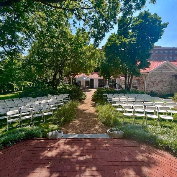 Chatillon-DeMenil Carriage House