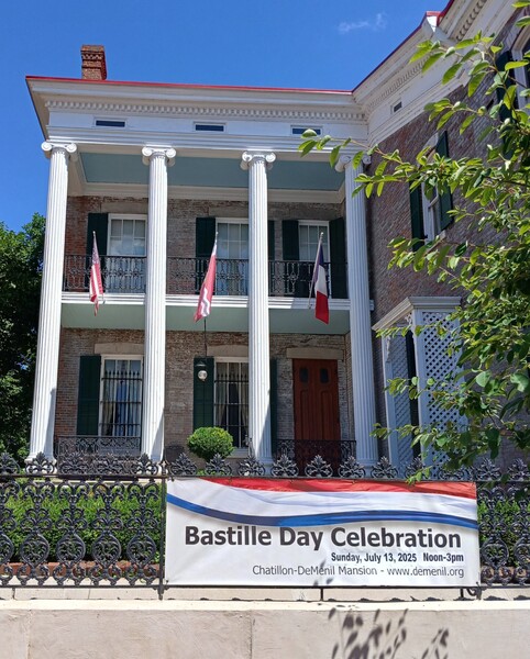 Chatillon-DeMenil Carriage House