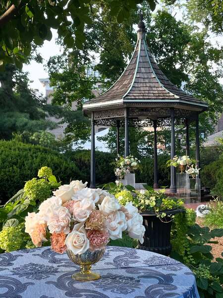 Chatillon-DeMenil Carriage House