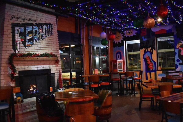 Detroit Fleat Food Truck Park & Boozery