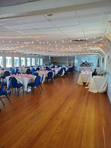 Point Breeze Restaurant