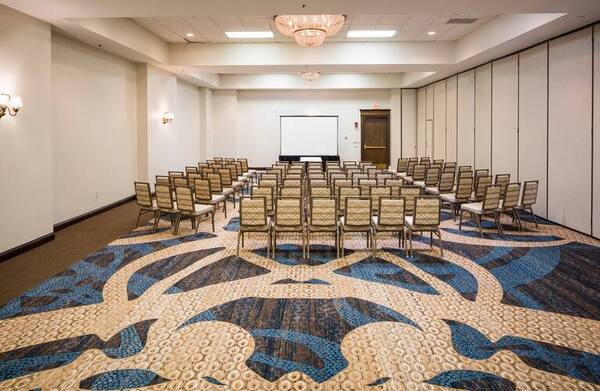 DoubleTree by Hilton Hotel Boston - Milford