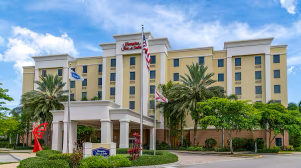 Hampton Inn & Suites Coconut Creek