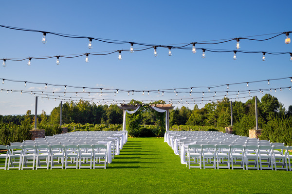 Spinning Leaf by Wedgewood Weddings