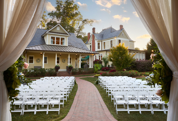 Alexander Homestead by Wedgewood Weddings