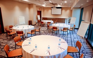 Big Apple Meeting Room