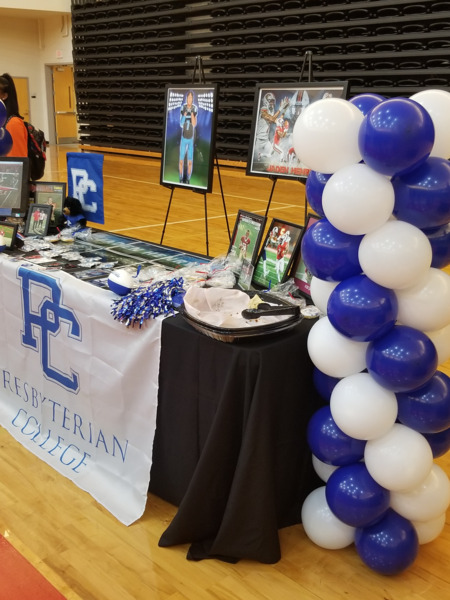 Deevine Deezigns & Events by Dee, LLC