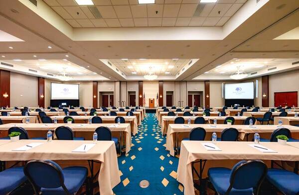 DoubleTree by Hilton Hotel Atlantic Beach Oceanfront