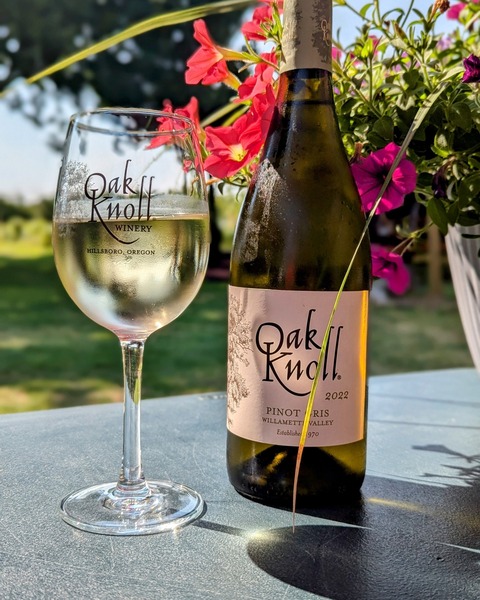 Oak Knoll Winery