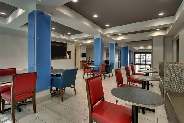 Holiday Inn Express & Suites Atlanta Nw - Powder Springs