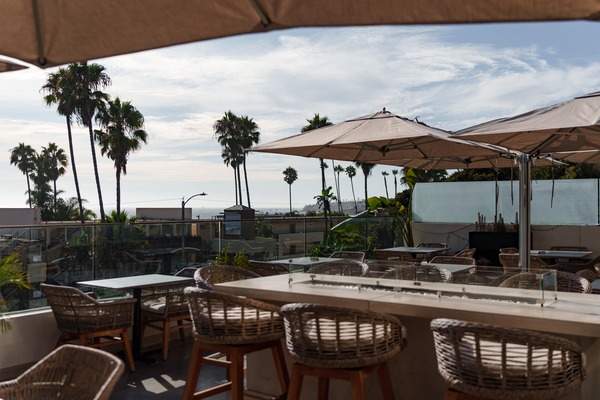 Q Terrace Restaurant Bar