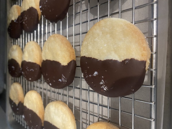 Roam Coffee & Bakery