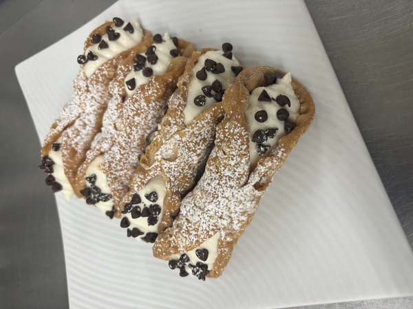 Roam Coffee & Bakery