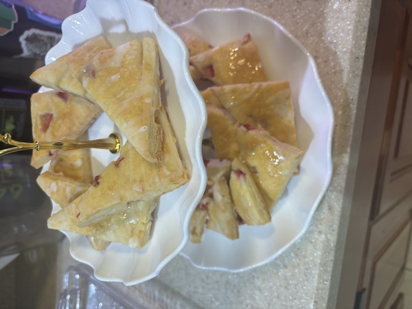 Roam Coffee & Bakery