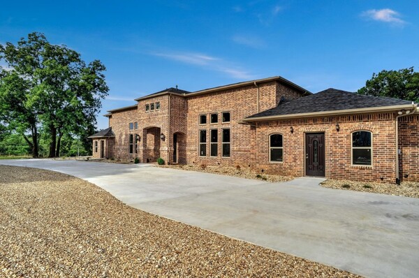 Mustang Creek Event Center