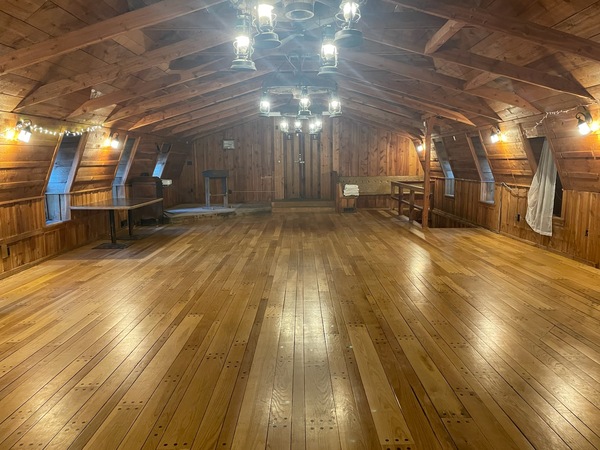 Vincent's at The Wagon Box