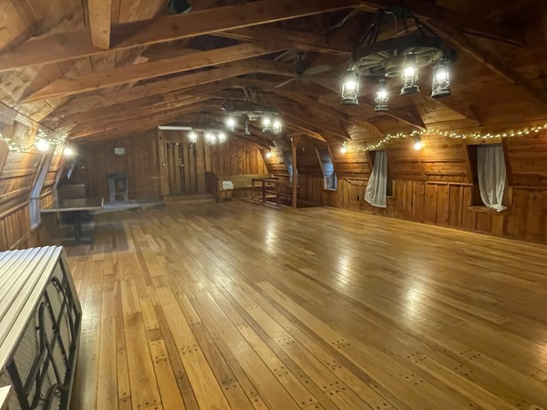 Vincent's at The Wagon Box