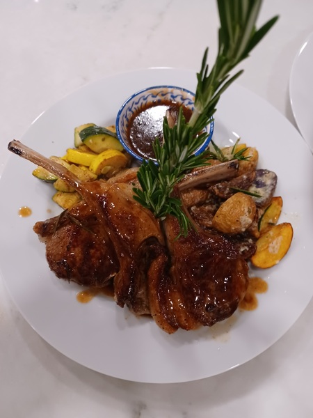 Vincent's at The Wagon Box