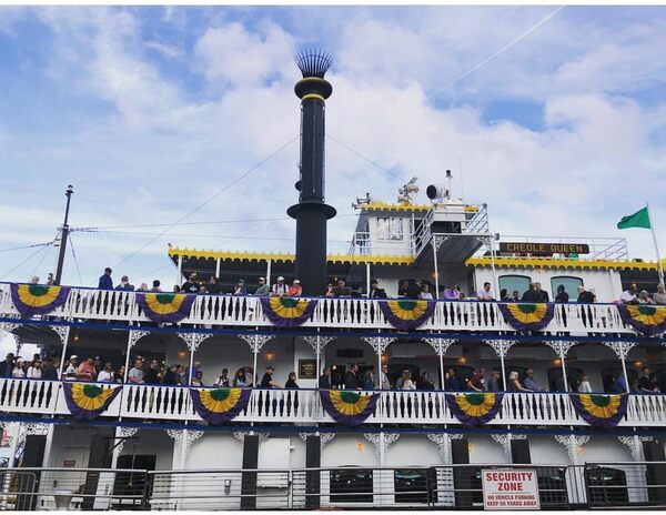 The Paddlewheeler Creole Queen