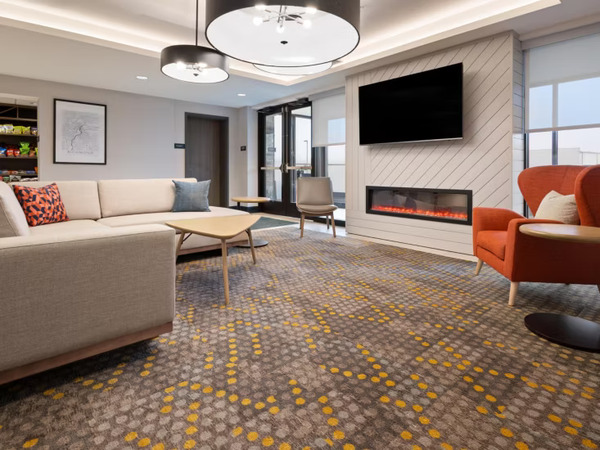 Holiday Inn & Suites Richmond West End