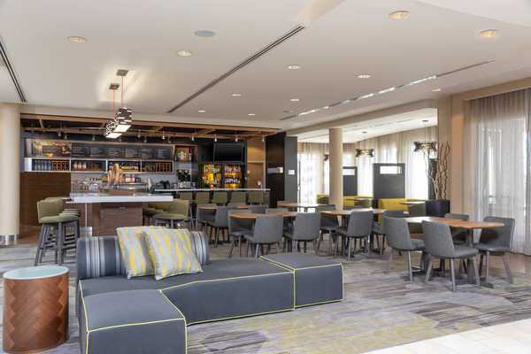 The Courtyard Marriott Milwaukee Airport