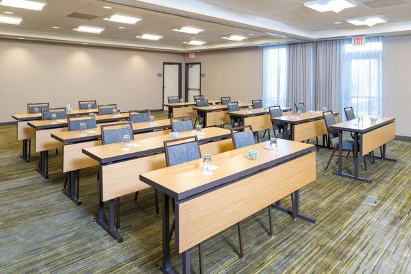 The Courtyard Marriott Milwaukee Airport