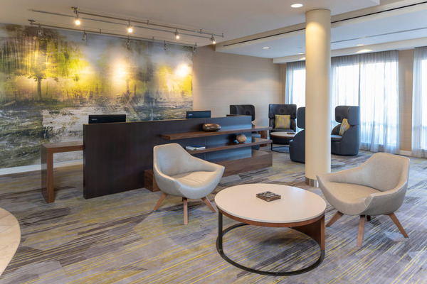 The Courtyard Marriott Milwaukee Airport