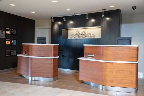 The Courtyard Marriott Milwaukee Airport