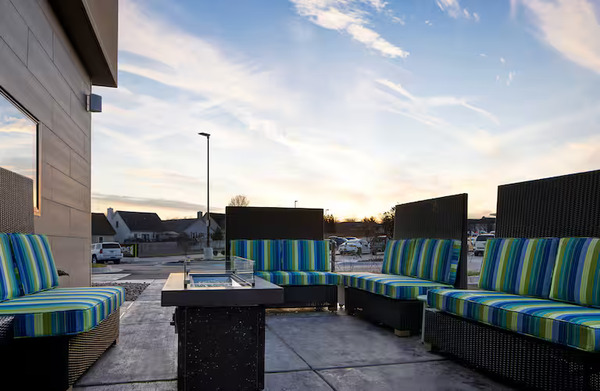 Home2 Suites - Lexington / Hamburg